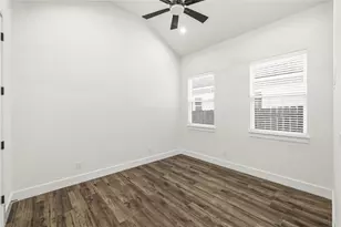 121 Feather Way, Fredericksburg, TX 78624 - Photo 12