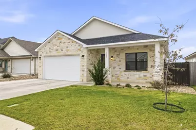 121 Feather Way, Fredericksburg, TX 78624 - Photo 1