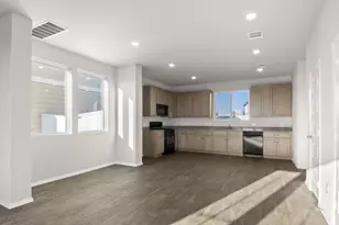 127 Summer Dr, Elgin, TX 78621 - Photo 10