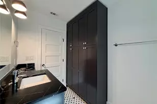 1211 E 2nd St, Austin, TX 78702 - Photo 18