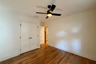 1211 E 2nd St, Austin, TX 78702 - Photo 22