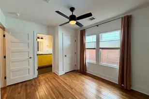 1211 E 2nd St, Austin, TX 78702 - Photo 16