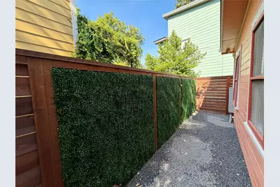 1211 E 2nd Street #A, Austin, TX 78702 - Photo 34