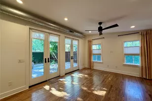 1211 E 2nd St, Austin, TX 78702 - Photo 32