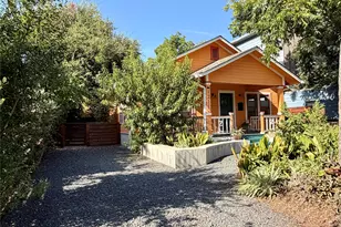 1211 E 2nd St, Austin, TX 78702 - Photo 10