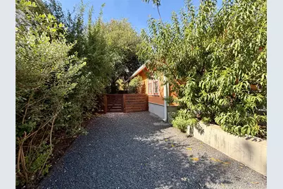 1211 E 2nd Street #A, Austin, TX 78702 - Photo 38