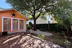 1211 E 2nd St, Austin, TX 78702 - Photo 34