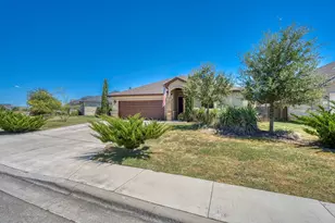 412 Jake Dr, Jarrell, TX 76537 - Photo 4