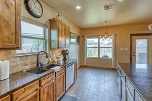 412 Jake Dr, Jarrell, TX 76537 - Photo 12