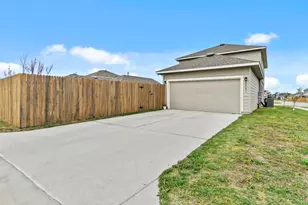 8201 Daisy Cutter Crossing, Georgetown, TX 78626 - Photo 20