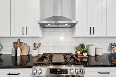 17119 Homestead Haven Drive, Bee Cave, TX 78738 - Photo 2