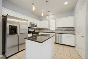 138 Wainscot Oak Wy, San Marcos, TX 78666 - Photo 2
