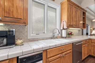 2 Jasperwood Court, Austin, TX 78738 - Photo 16