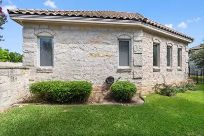 2 Jasperwood Court, Austin, TX 78738 - Photo 32