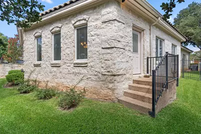 2 Jasperwood Court, Austin, TX 78738 - Photo 32