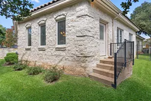2 Jasperwood Ct, Austin, TX 78738 - Photo 32