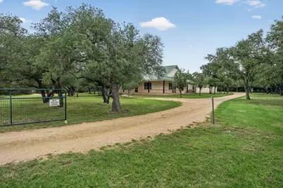 400 Barton Creek Drive, Dripping Springs, TX 78620 - Photo 2