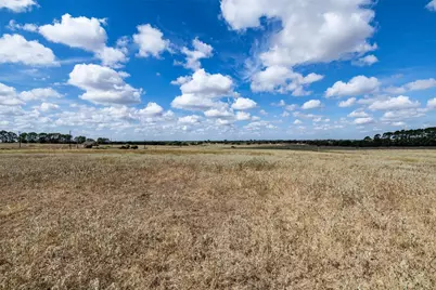 1350 Cattlemens Row, Lockhart, TX 78644 - Photo 16