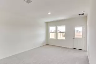 208 Wedemeyer St, Taylor, TX 76574 - Photo 8
