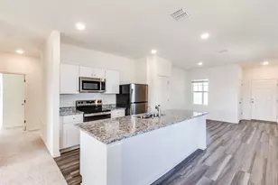 208 Wedemeyer St, Taylor, TX 76574 - Photo 10