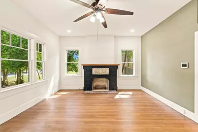 902 W Hopkins Street, San Marcos, TX 78666 - Photo 8