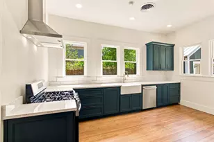 902 W Hopkins St, San Marcos, TX 78666 - Photo 12