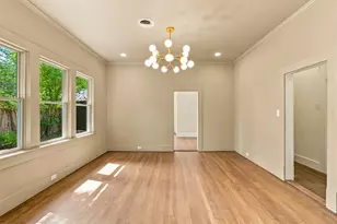 902 W Hopkins St, San Marcos, TX 78666 - Photo 10