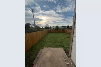 7504 Lazy Creek Drive, Austin, TX 78724 - Photo 16