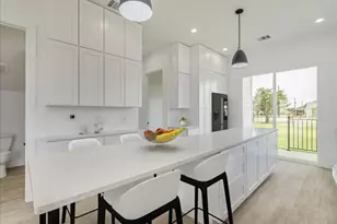 126 Lourdes Ct, Dripping Springs, TX 78620 - Photo 8