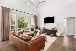 307 Bedford Dr, Spicewood, TX 78669 - Photo 4