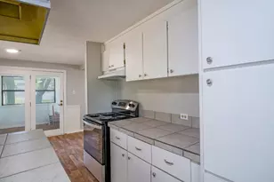 1605 Colonneh St, Horseshoe Bay, TX 78657 - Photo 14