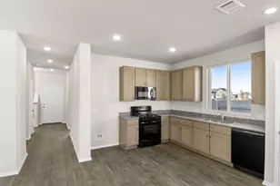 165 Daylily Dr, Elgin, TX 78621 - Photo 16