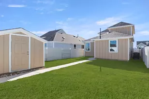 165 Daylily Dr, Elgin, TX 78621 - Photo 36