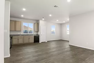 165 Daylily Dr, Elgin, TX 78621 - Photo 18