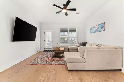 8512 McKamy Drive, Austin, TX 78744 - Photo 10