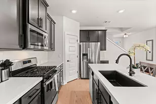 8512 McKamy Dr, Austin, TX 78744 - Photo 8