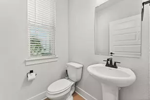 8512 McKamy Dr, Austin, TX 78744 - Photo 16