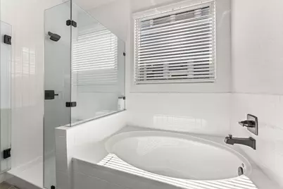 8512 McKamy Drive, Austin, TX 78744 - Photo 16