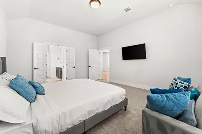 8512 McKamy Drive, Austin, TX 78744 - Photo 14