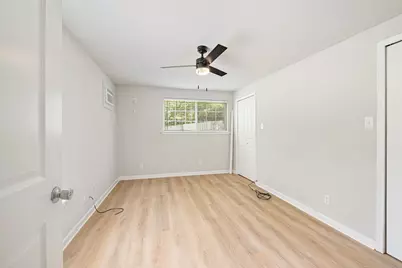 143 Old Piney Trail #B, Paige, TX 78659 - Photo 8