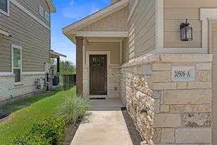 20506 Tractor Dr, Pflugerville, TX 78660 - Photo 4
