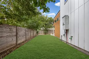 1609 Deloney St, Austin, TX 78721 - Photo 26