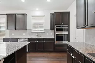 525 Ayinger Ln, Austin, TX 78728 - Photo 10