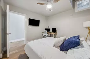 360 Nueces St, Austin, TX 78701 - Photo 30