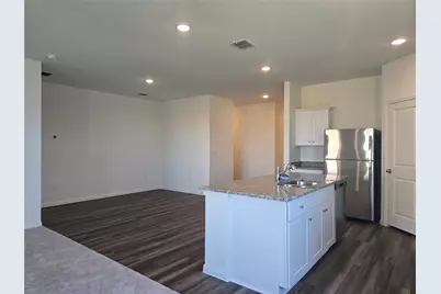 421 Wedemeyer Street, Taylor, TX 76574 - Photo 14