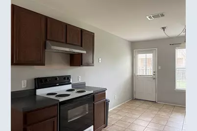 1034 W South Street, Leander, TX 78641 - Photo 8