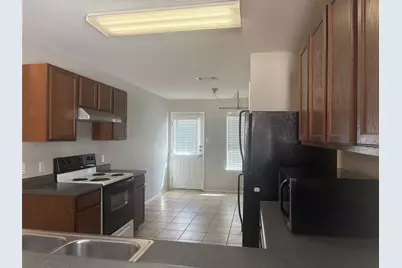 1034 W South Street, Leander, TX 78641 - Photo 10