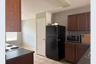 1034 W South Street, Leander, TX 78641 - Photo 8
