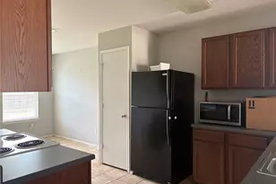 1034 W South St, Leander, TX 78641 - Photo 8