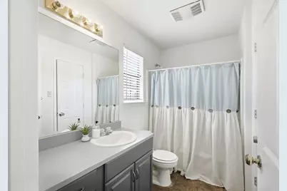 403 W Anderson Avenue, Round Rock, TX 78664 - Photo 16